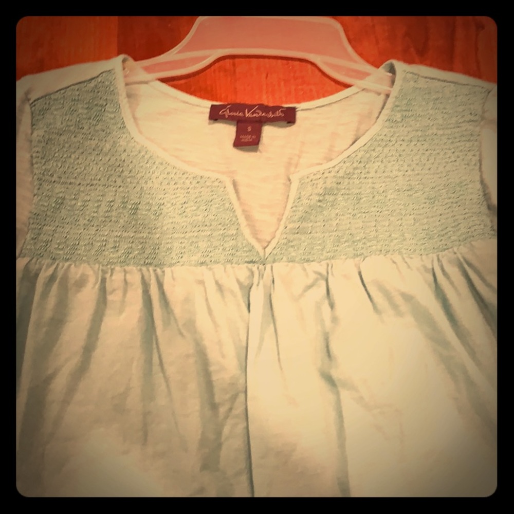 Gloria Vanderbilt aqua top